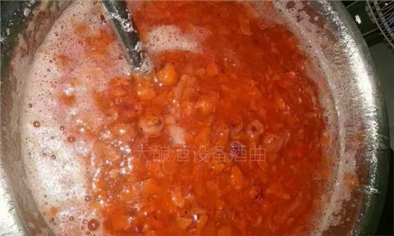 用白酒蒸餾設備釀李子酒-打漿 用白酒蒸餾設備釀李子酒-打漿