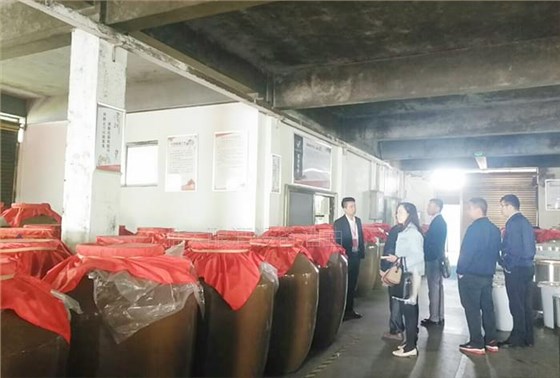 來雅大釀酒設(shè)備廠實(shí)地考察1 來雅大釀酒設(shè)備廠實(shí)地考察1