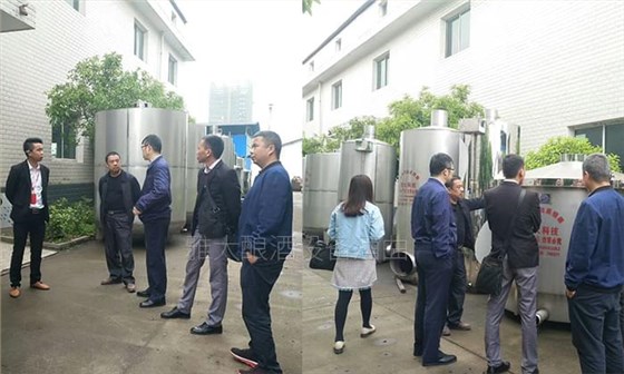 來雅大釀酒設(shè)備廠實(shí)地考察4 來雅大釀酒設(shè)備廠實(shí)地考察4