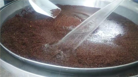 粉碎高粱固態(tài)發(fā)工藝無需泡糧 粉碎高粱固態(tài)發(fā)工藝無需泡糧