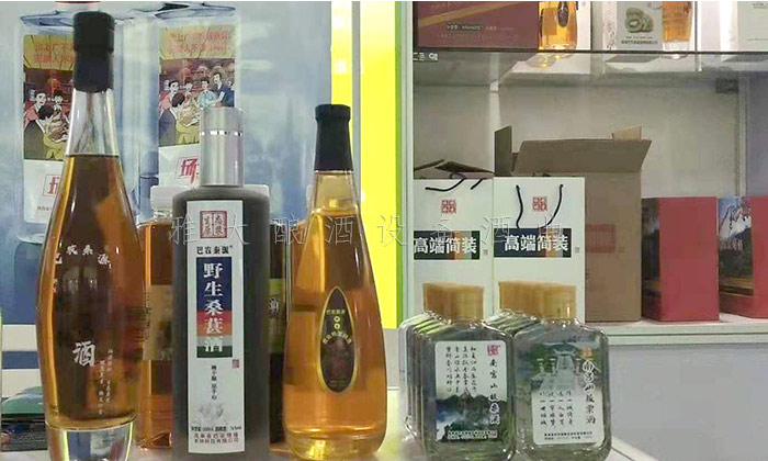 80后夫婦用制酒設備走古法釀酒之路，將小生意做成大事業(yè)！3